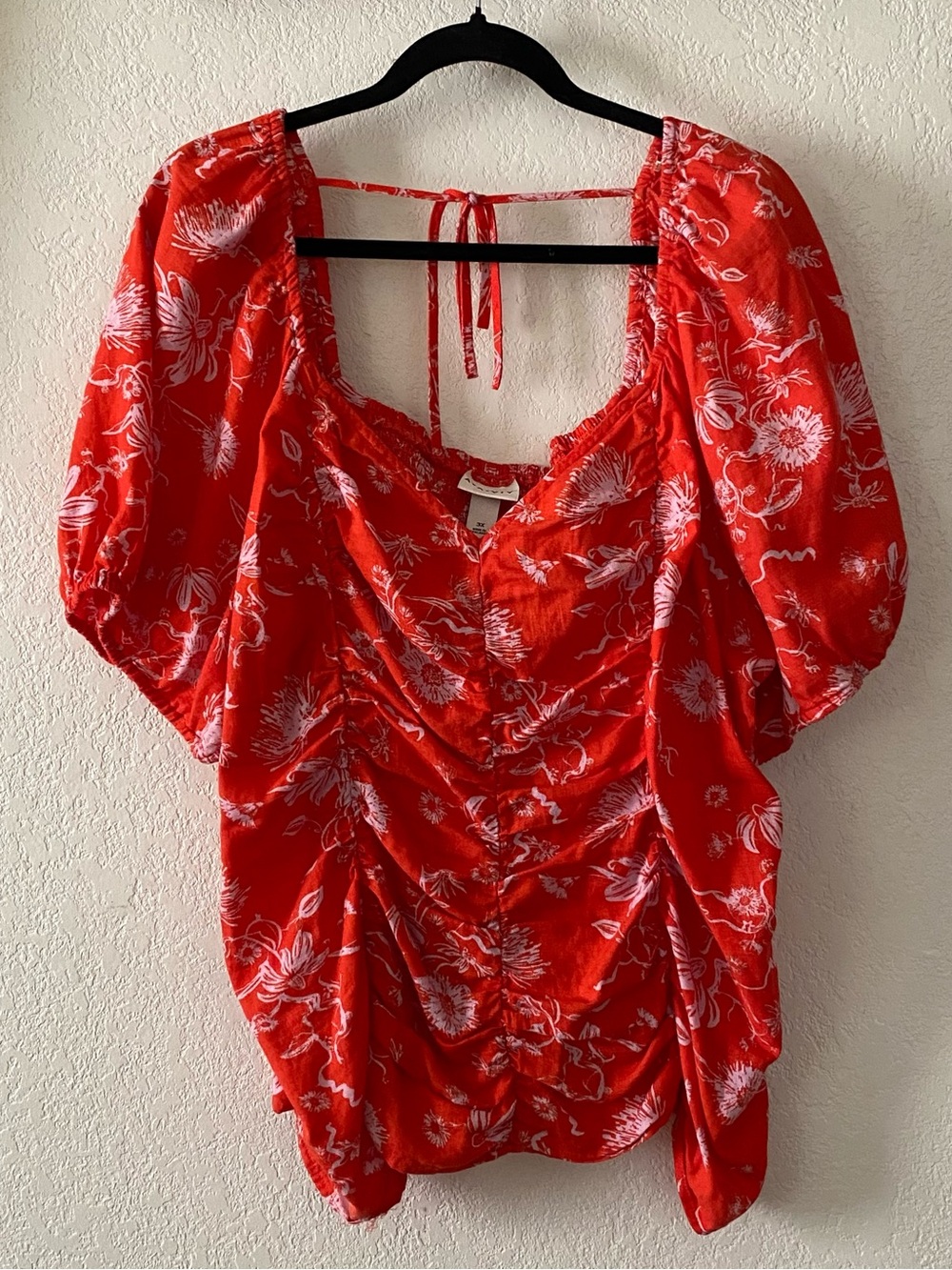 Ava & Viv. floral ruched puff sleeve blouse size 3X